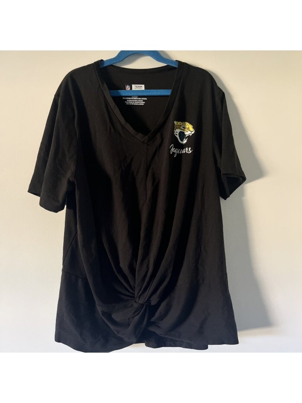 NFL Team Apparel Jacksonville Jaguars Women’s Large Knotted Tshirt NWOT Jags